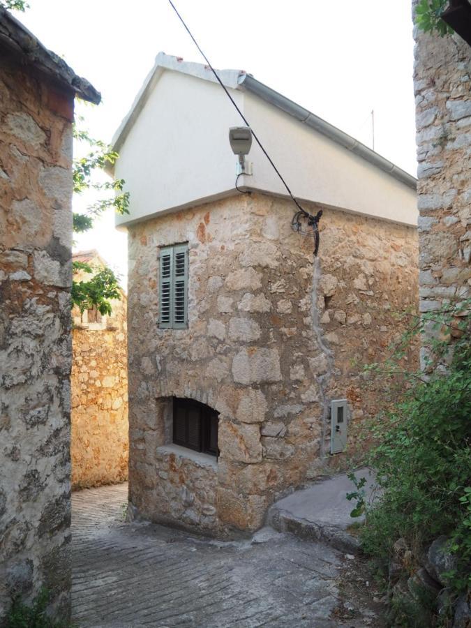 Mi Sestre - Studio Apartment Hvar Vrisnik Jelsa  Luaran gambar
